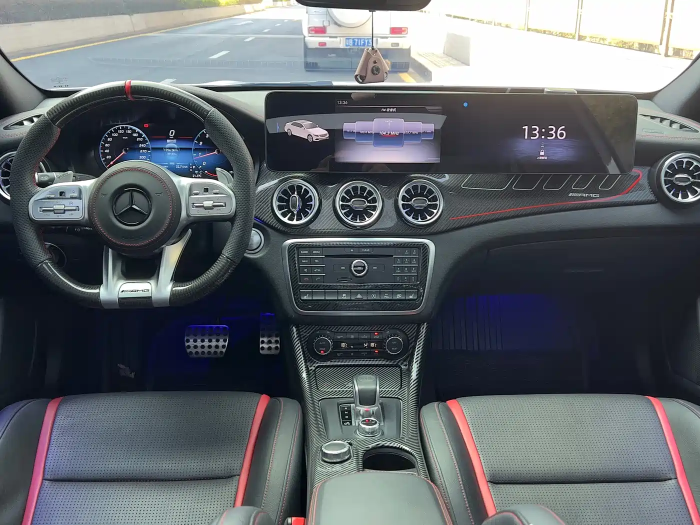 Mercedes-Benz GLA AMG 2016 AMG GLA 45 4MATIC фото 3