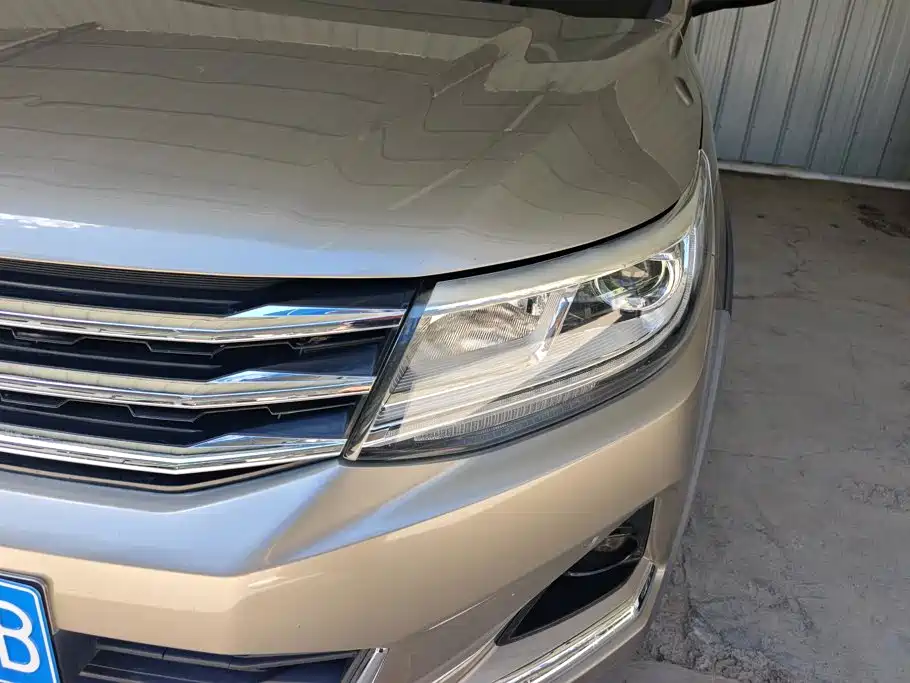 Dongfeng Fengxing Jingyi X6 2017 2017 Power Series 1.5T Manual Deluxe