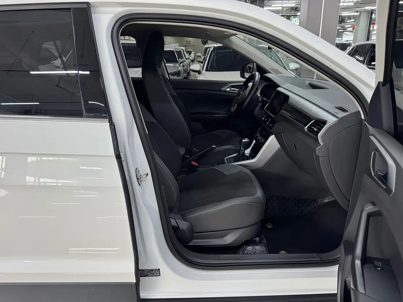 Volkswagen T-Cross, миниатюра 12