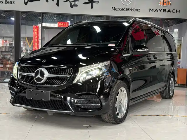 Mercedes-Benz V V 260 L, Длинная база, Люкс