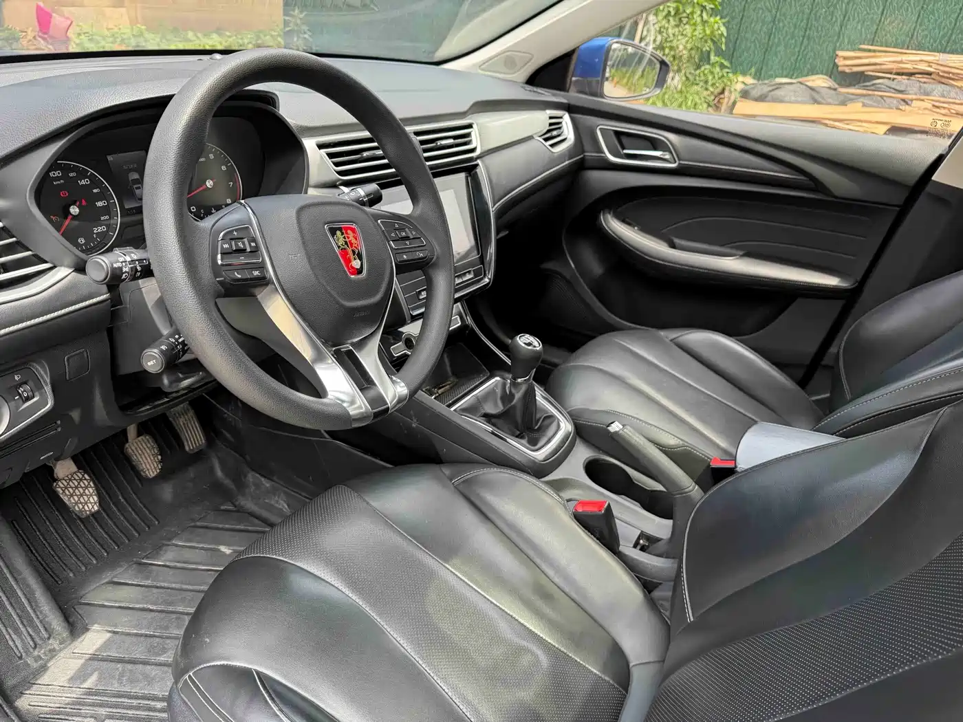 Фото 4 - Roewe i5