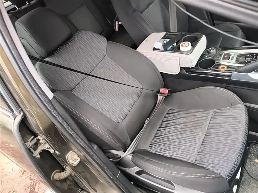 Peugeot 3008 2015 1.6THP Automatic Classic Edition фото 25