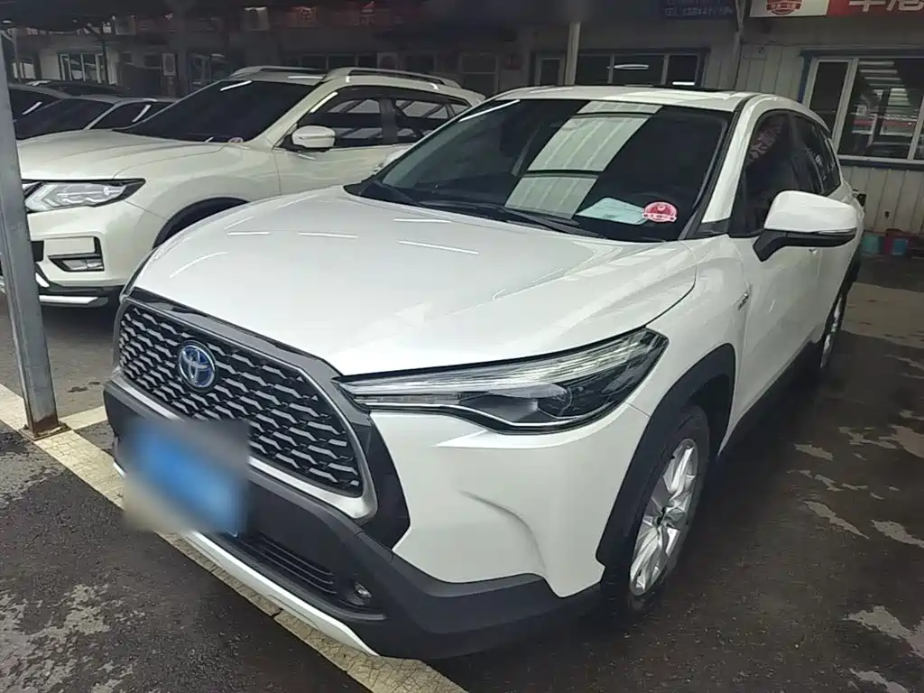 Фото 2 - Toyota Corolla Cross