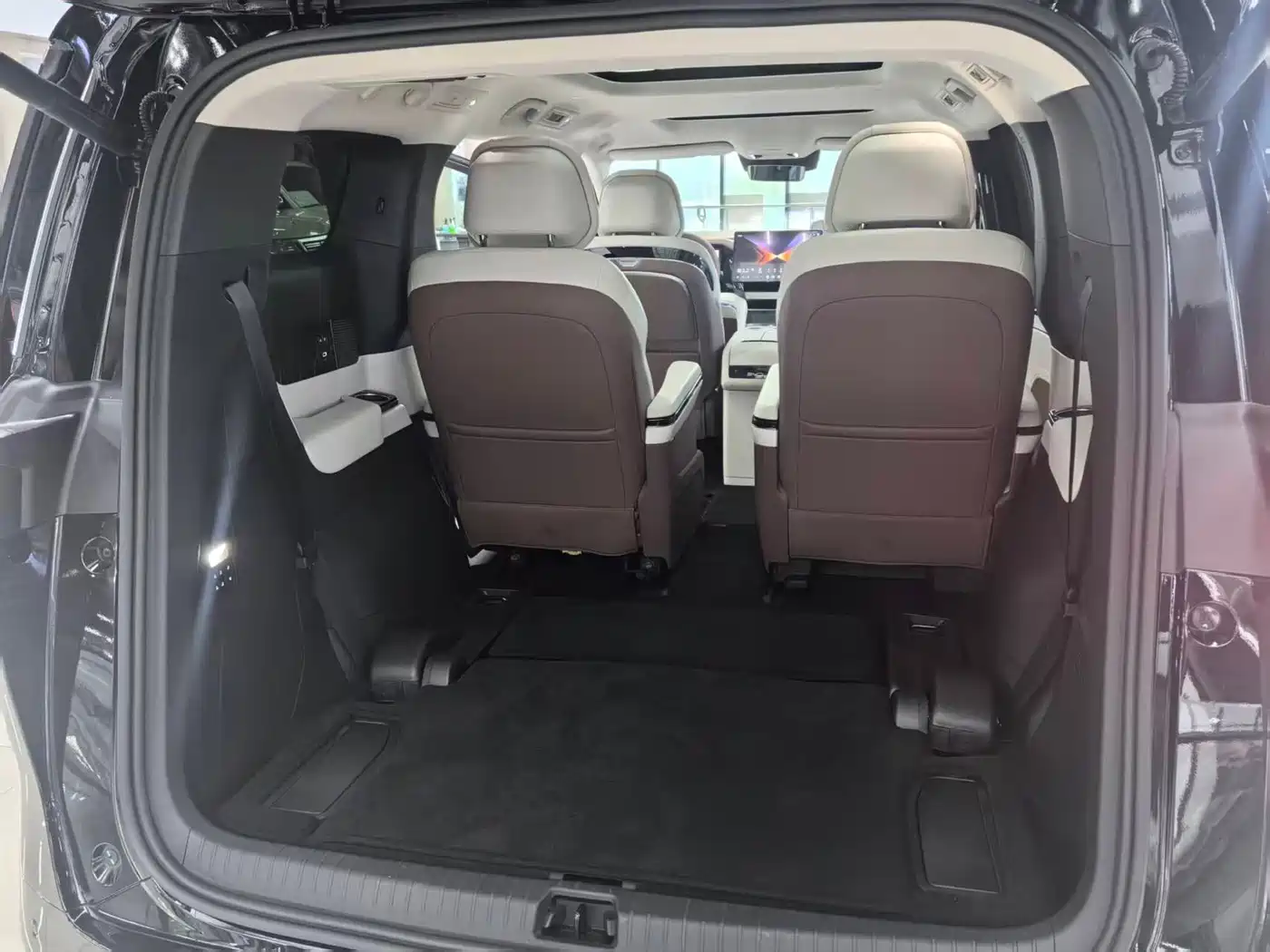 BYD Xia 2025 2025 DM-i 1.5T 180km Surpass Edition