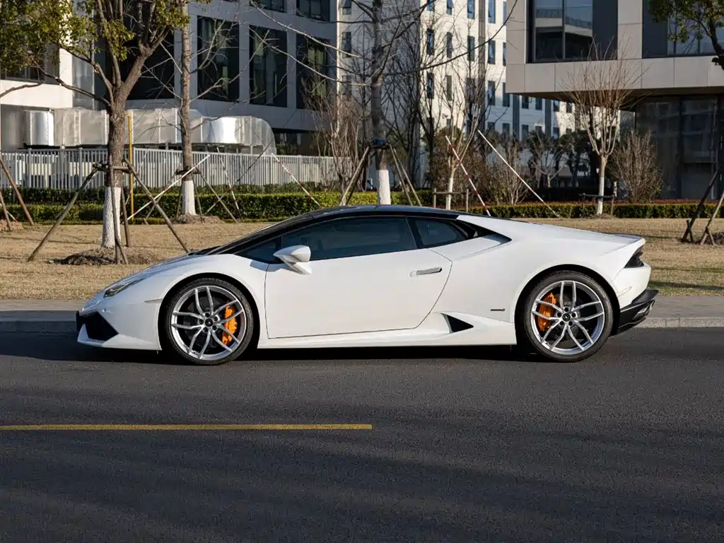 Lamborghini Huracán 2014 LP 610-4 фото 7