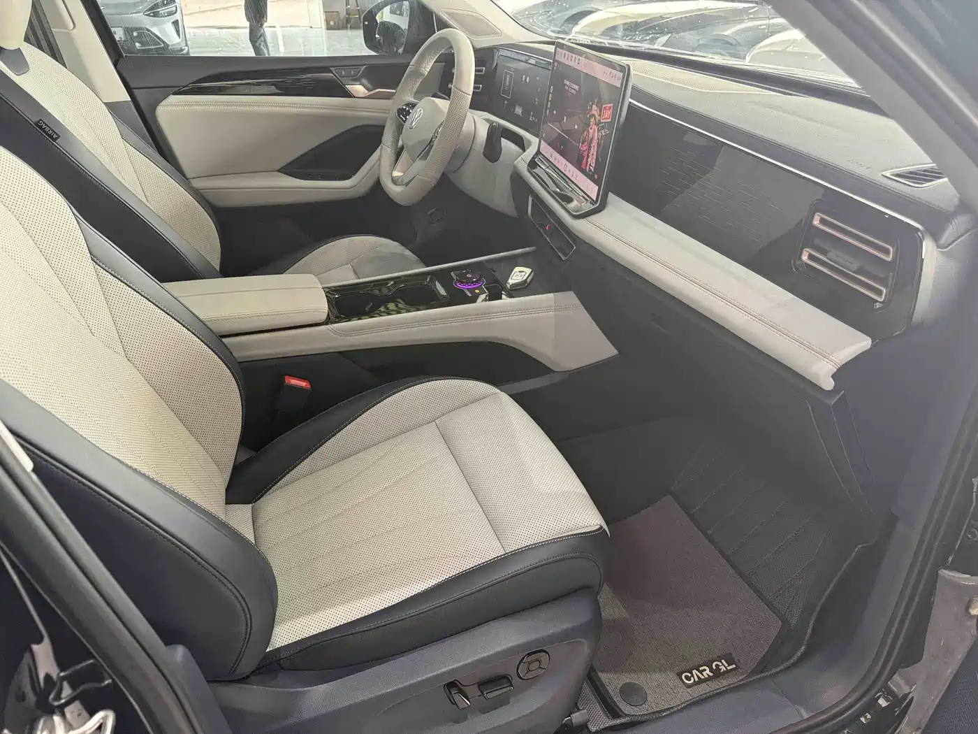 Volkswagen Tiguan L 2024 PRO 330TSI 2WD Smart Edition фото 13