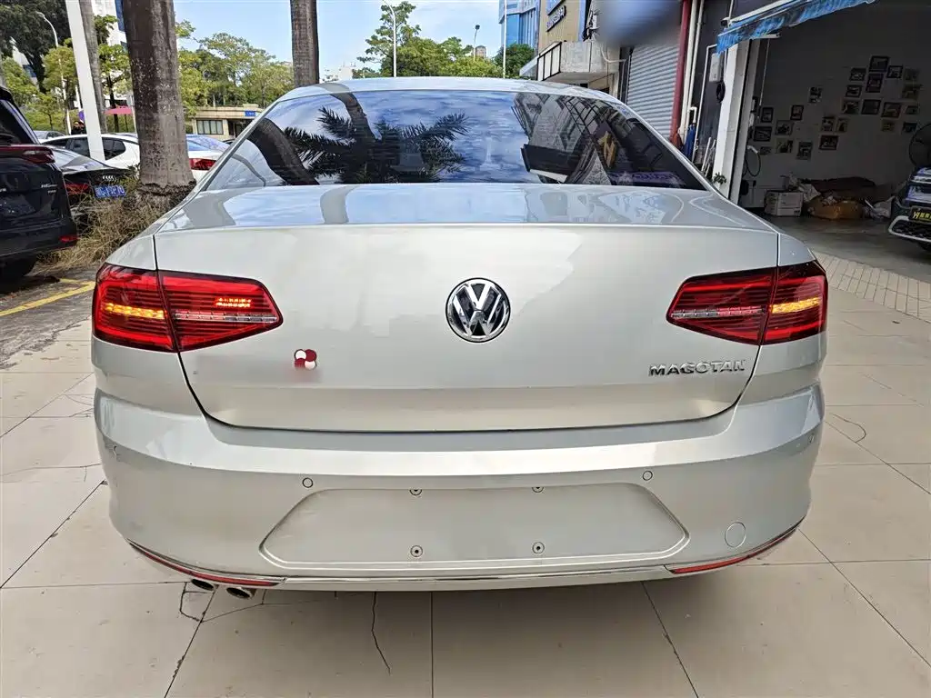 Volkswagen Magotan 2017 330TSI DSG Leading фото 6