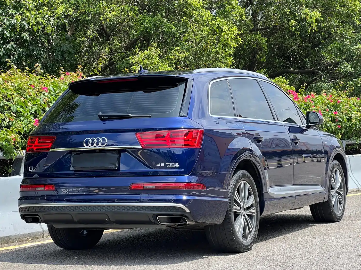 AUDI Q7
