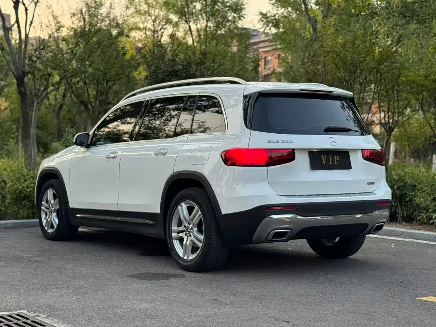 Фото 6 - Mercedes-Benz GLB