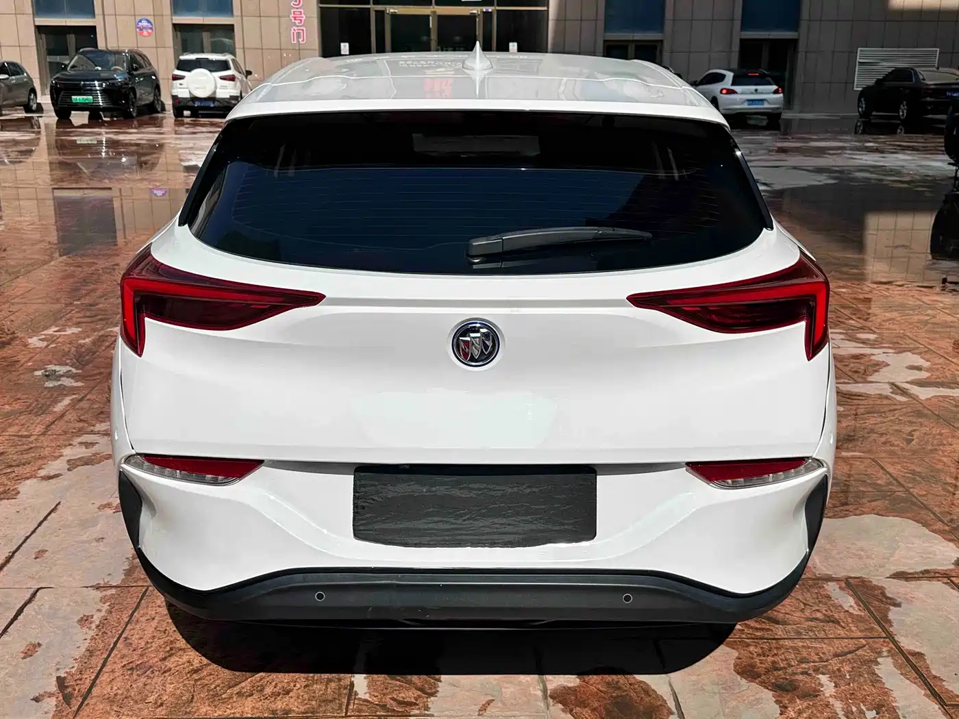 Buick Velite 6 2020 Plug-in Hybrid Connected Smart Edition фото 9