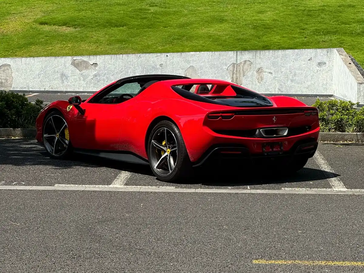 Ferrari 296 2024 2022 3.0T V6 GTS