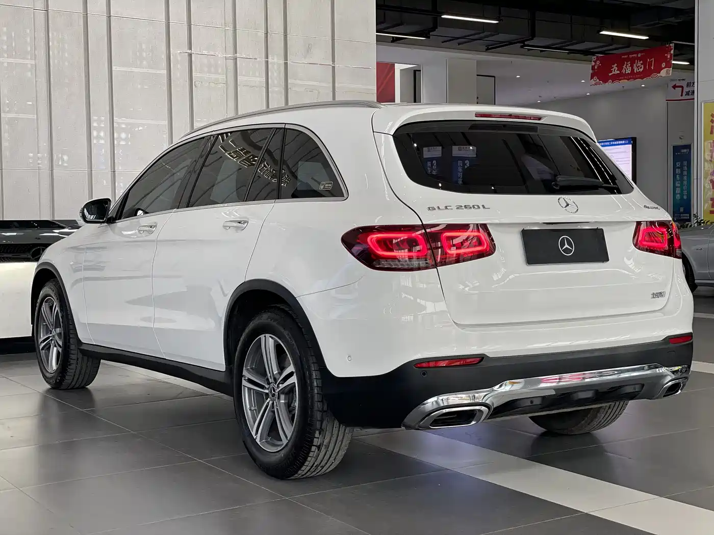 MERCEDES-BENZ GLC