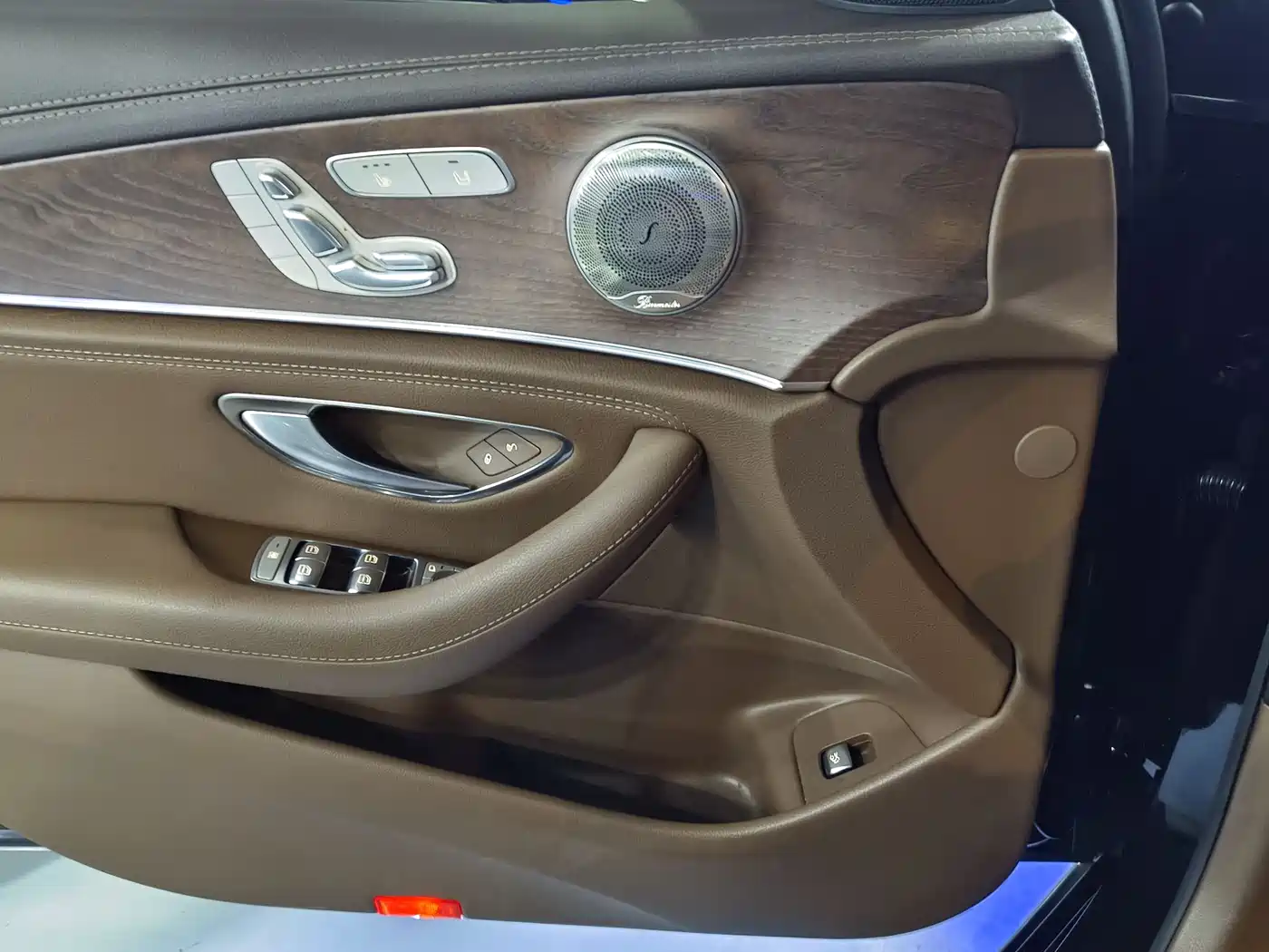 Mercedes-Benz E-Class 2021 E 300 L Fashion фото 11