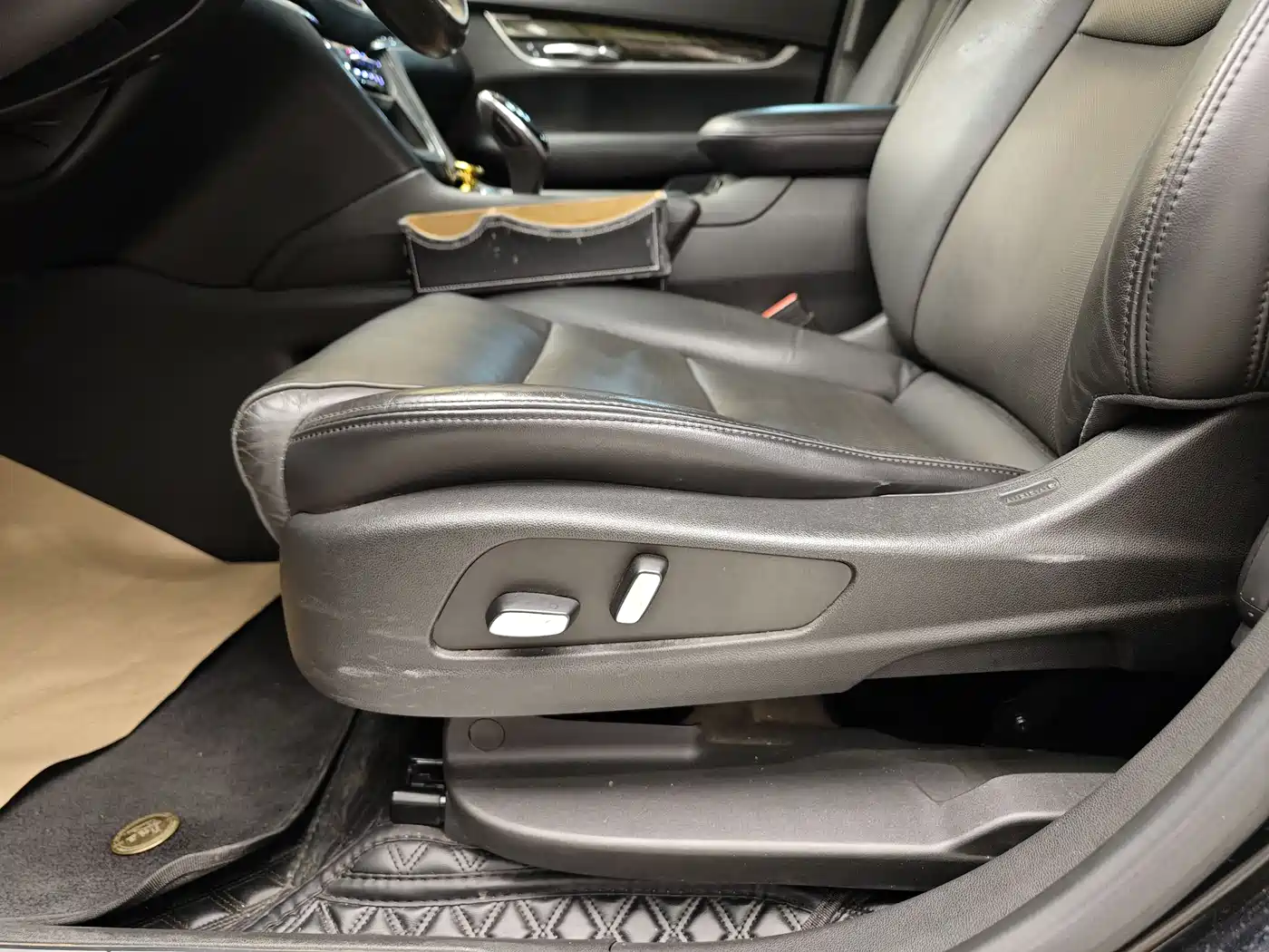 Cadillac XT5 2018 25T Luxury фото 12