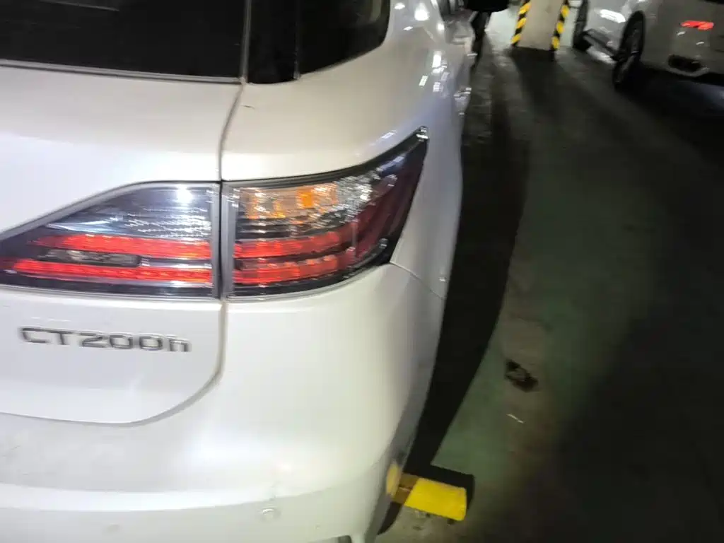 Lexus CT 2017 2014 CT200h Elite Monochrome