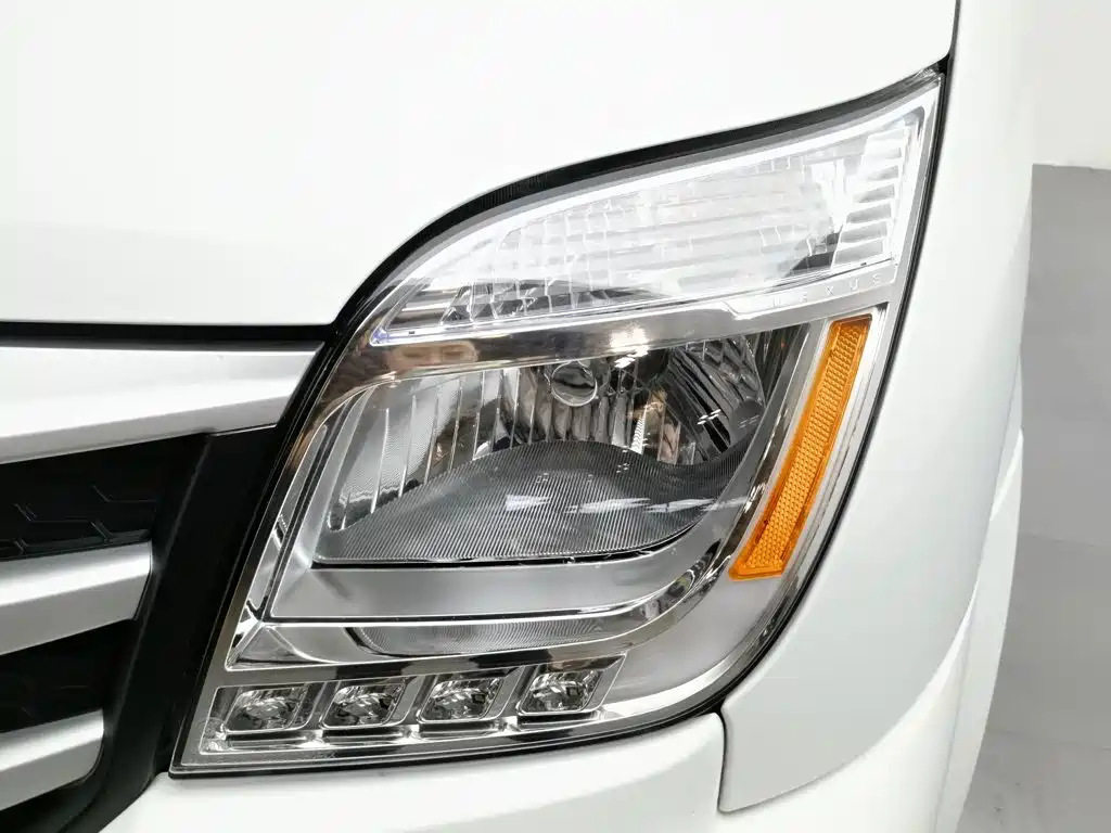 Photo 7 - SAIC Maxus Xintu V80