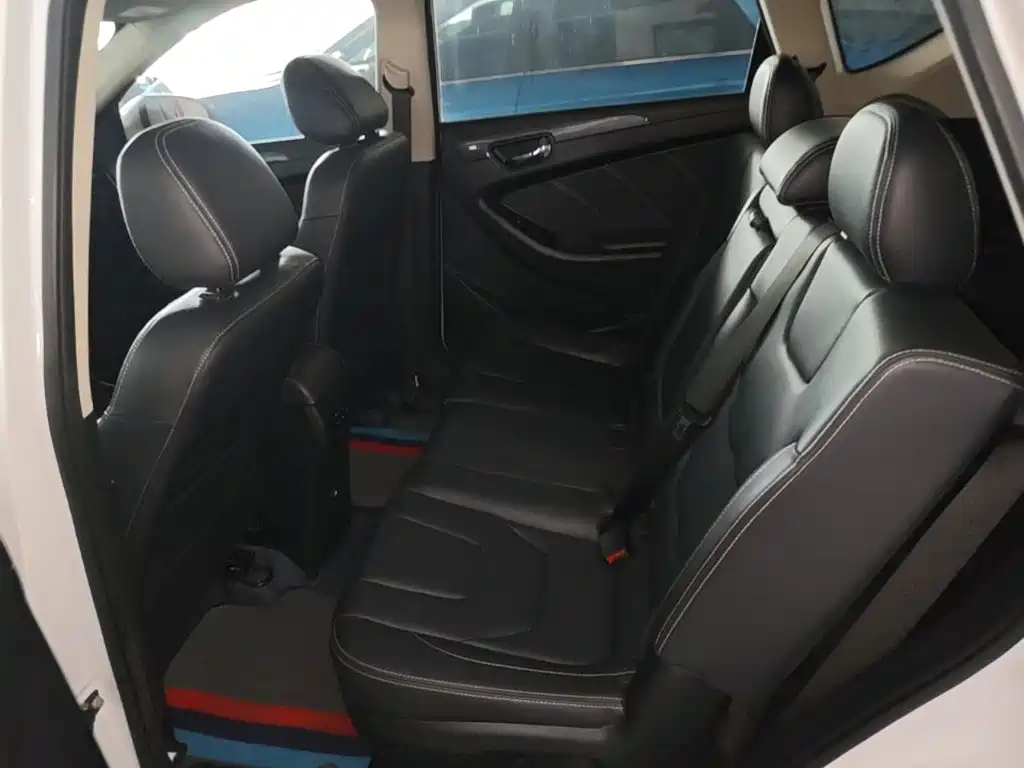 Dongfeng Fengguang Fengguang 580 2019 2018 1.8L Manual Comfort Version