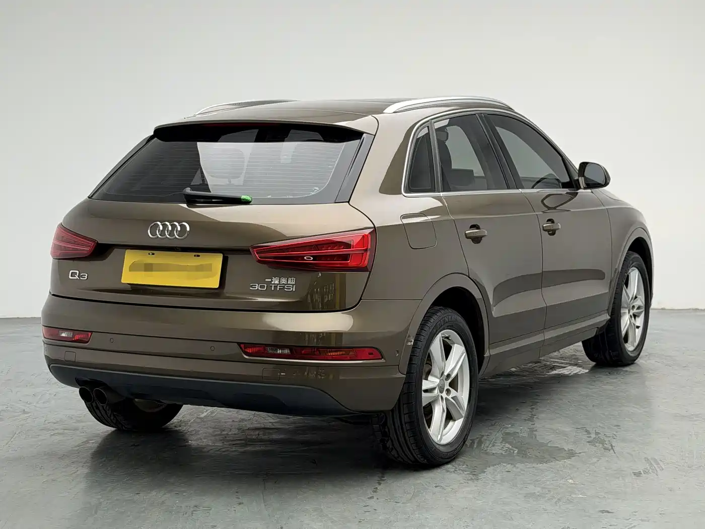 Фото 4 - Audi Q3
