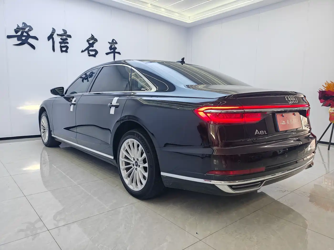 Audi A8 2018 A8L 55 TFSI quattro Launch Premium фото 9
