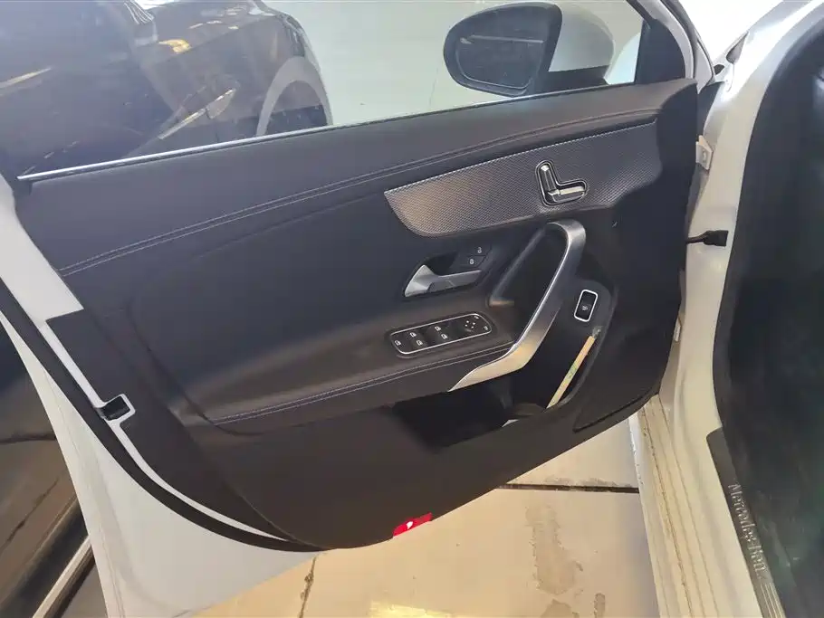 Mercedes-Benz A-Class 2020 Second Facelift A 180 L Sport Sedan фото 7