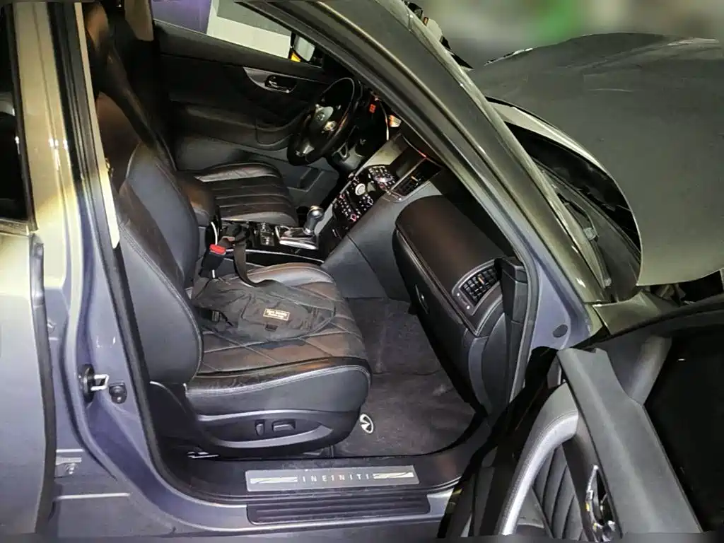 Infiniti FX 2010 2010 FX35 Premium