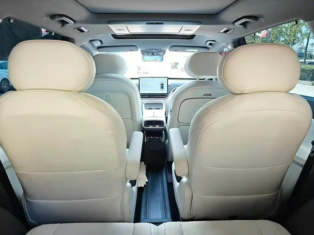Dongfeng Yipai eπ008 2024 2024 636Max Pure Electric 6-Seater