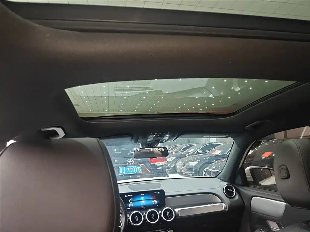 Mercedes-Benz GLB 2023 GLB 200 Dynamic фото 15