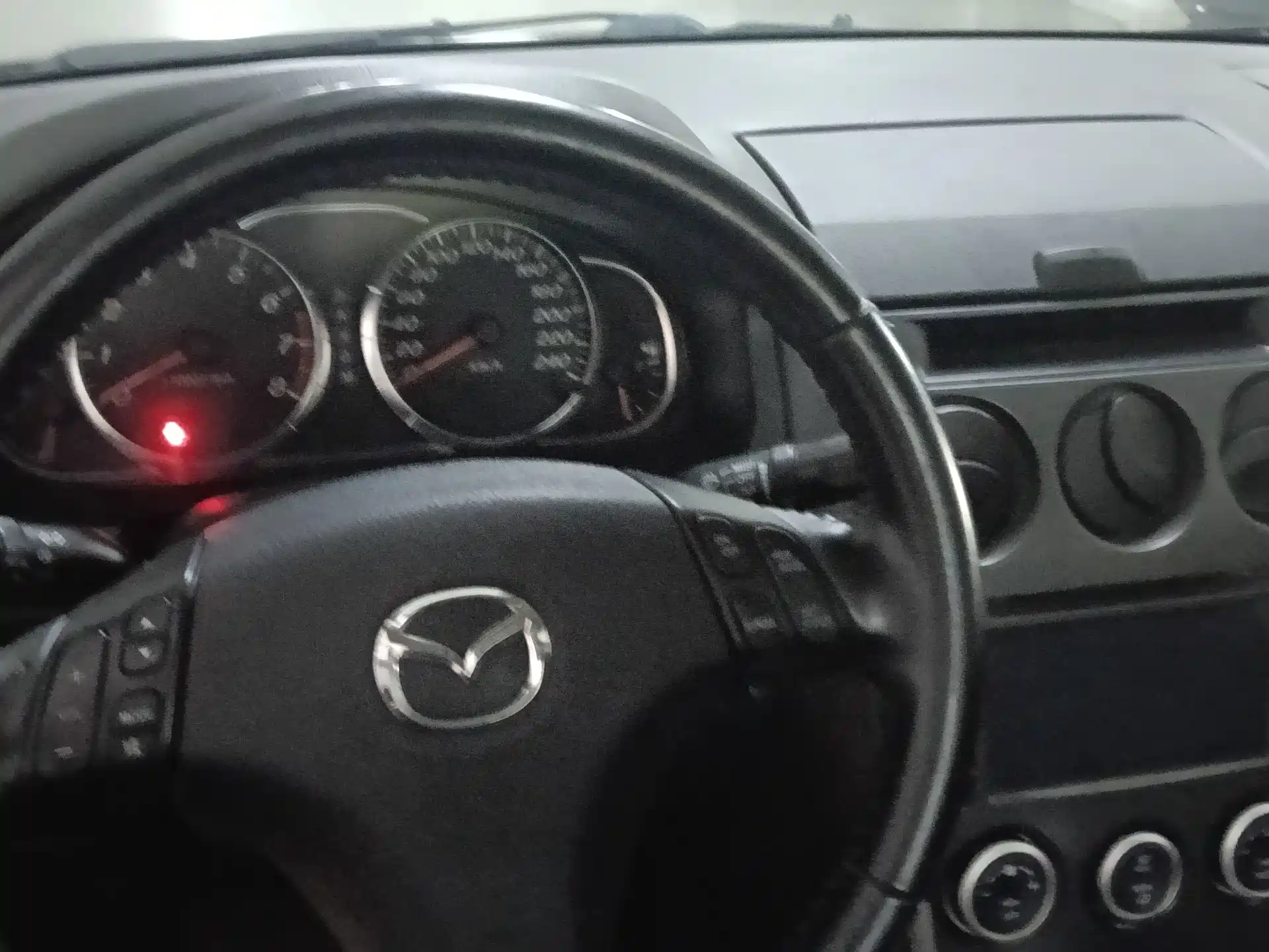 Photo 6 - Mazda 6