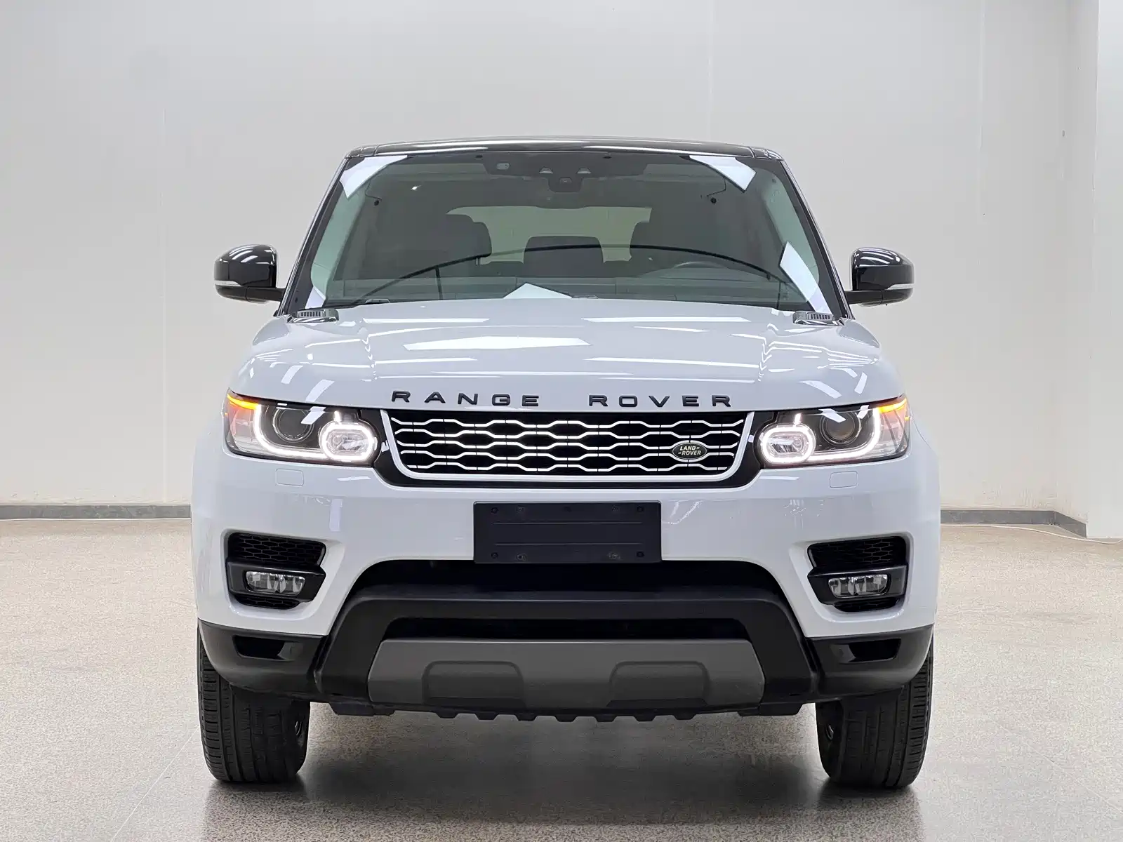 Фото 2 - Land Rover Range Rover Sport
