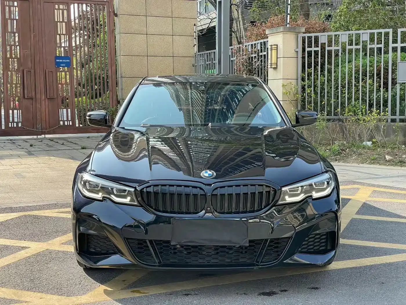 BMW 3 SERIES