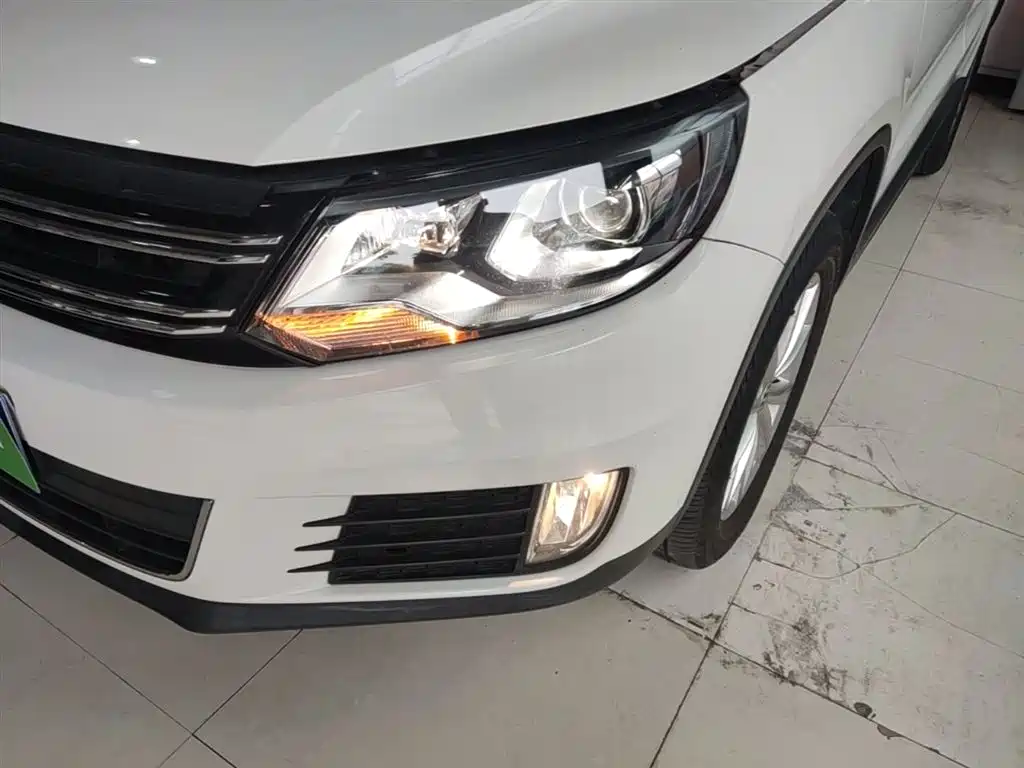 Volkswagen Tiguan 2016 Model 300TSI Automatic 2WD Comfort Edition фото 24