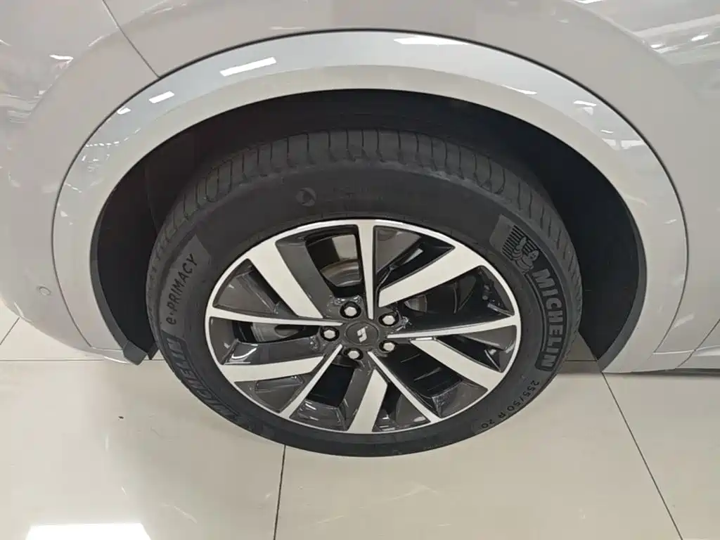 Li Auto L8 2022 2023 Pro