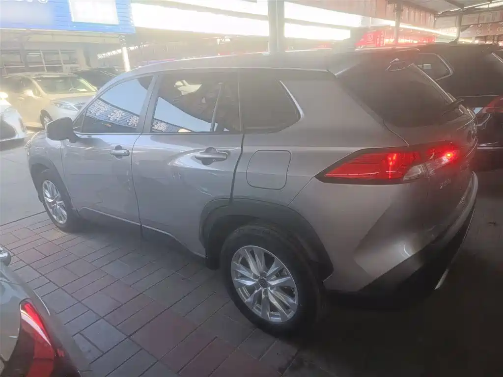 Toyota Corolla Cross 2022 2.0L Elite Edition фото 21