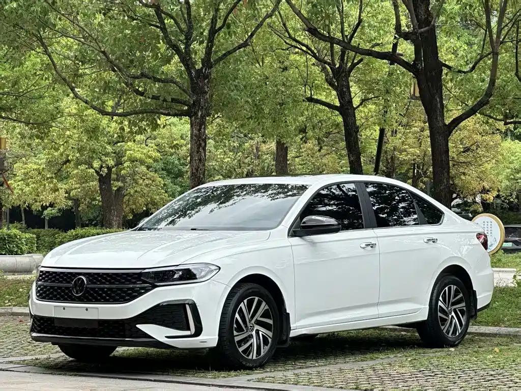 Volkswagen Lavida, миниатюра 2