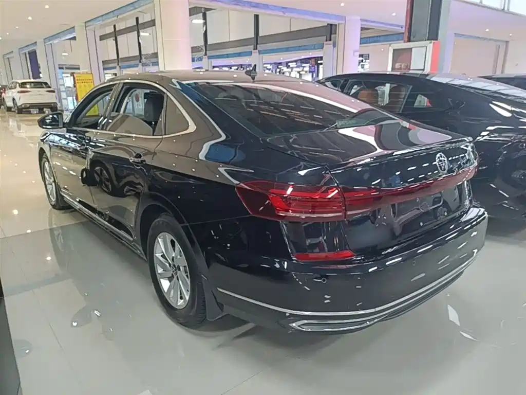 Volkswagen Passat New Energy 2022 430PHEV Hybrid Business Edition фото 5