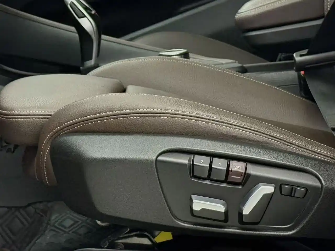 BMW X1 2022 sDrive20Li Fashion фото 17