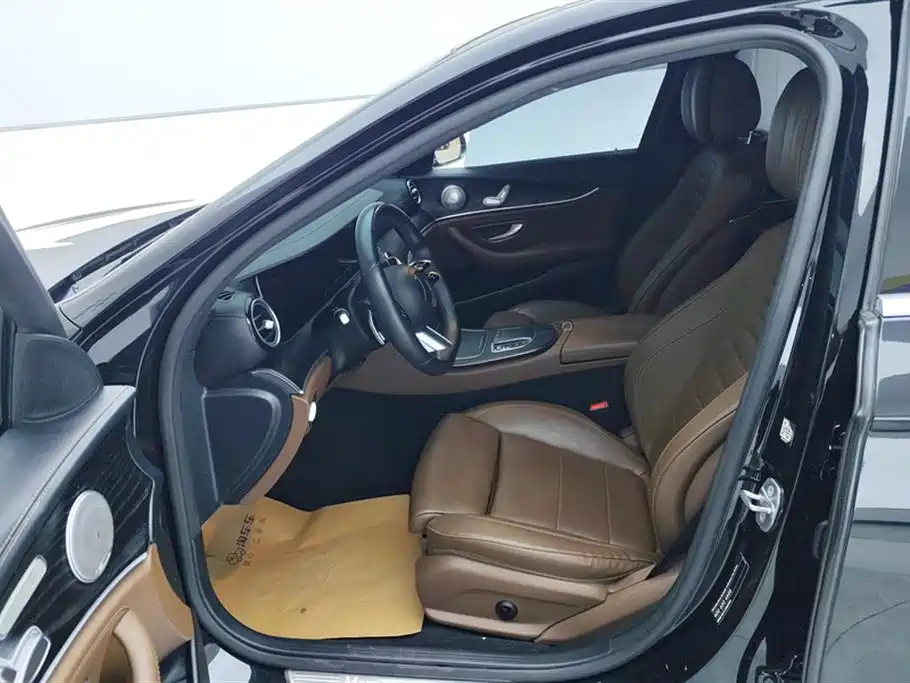 Mercedes-Benz E-Class 2021 E 260 L Sport фото 9