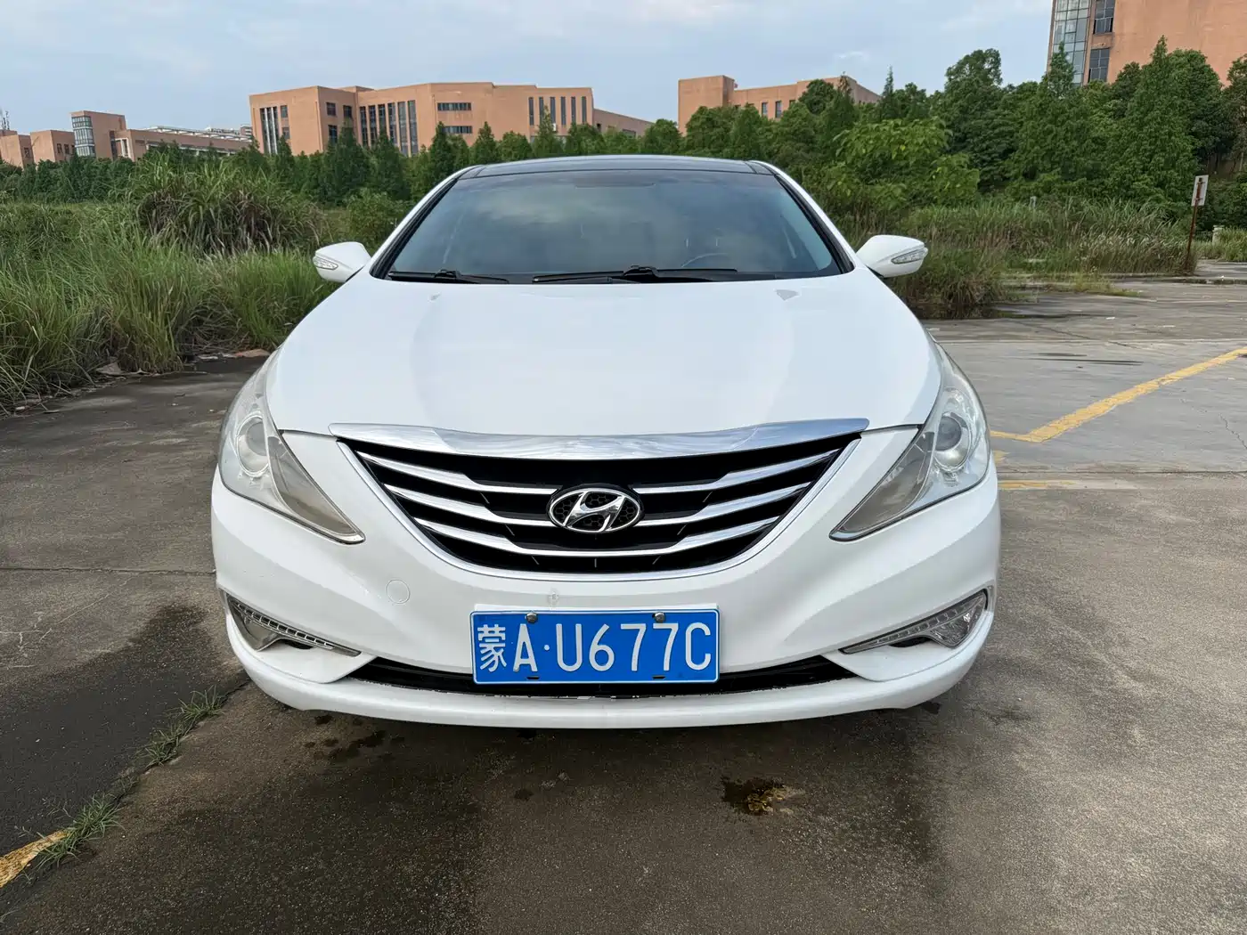 Hyundai Sonata 2014 2.4L Automatic Leading Edition China IV фото 2