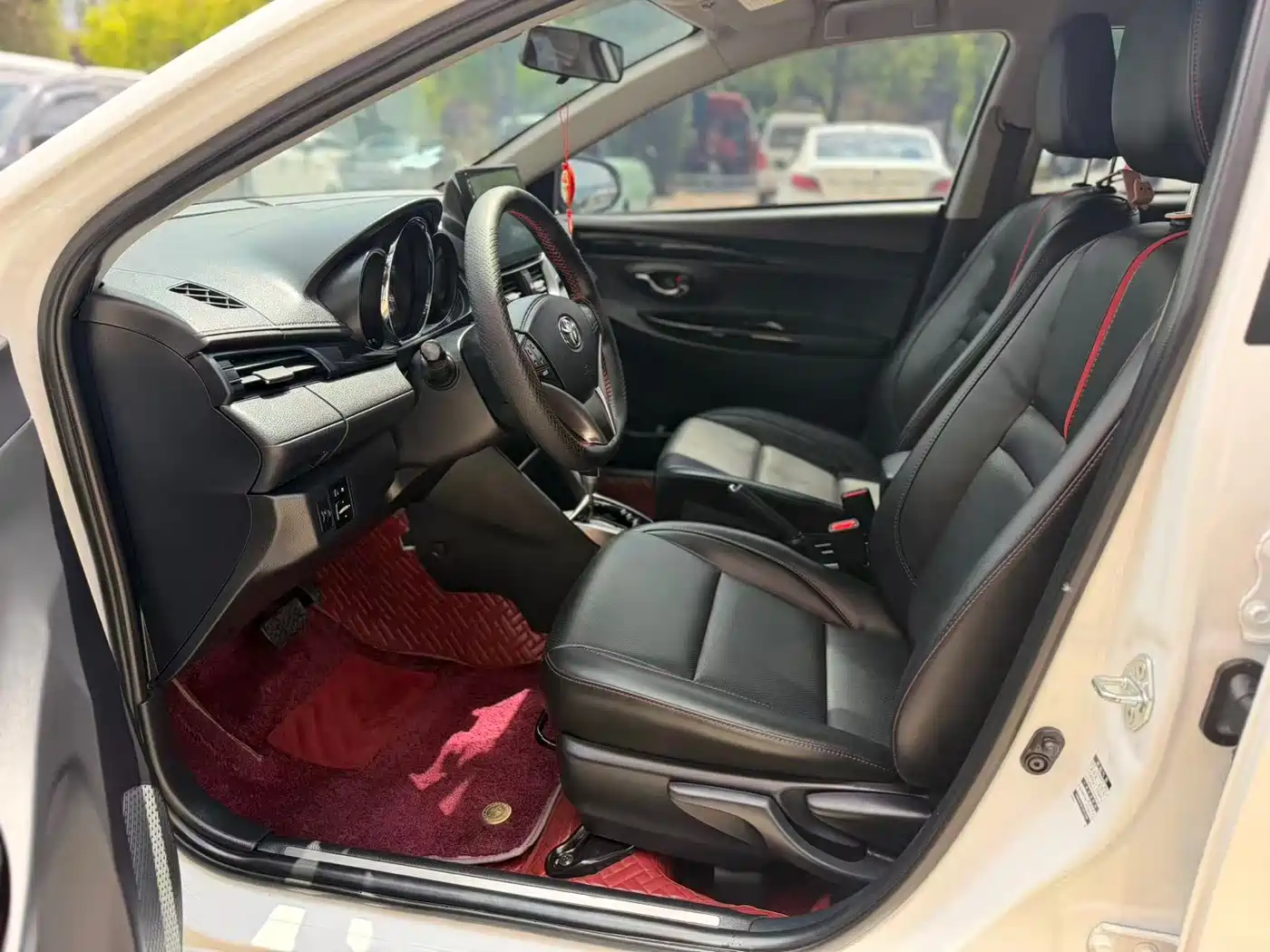 TOYOTA YARIS L ZHIXUAN