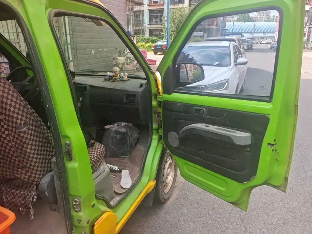 Wuling Motors Wuling Rongguang 2018 2017 1.5L Extended Basic