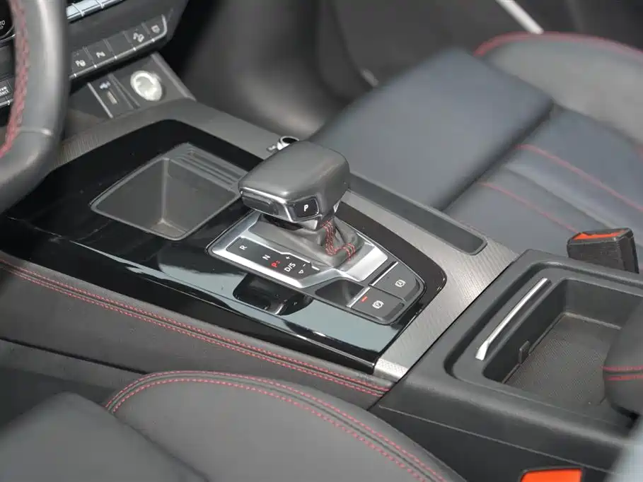 Audi Q5L 2022 40T RS Kit Racing Speed Edition фото 15
