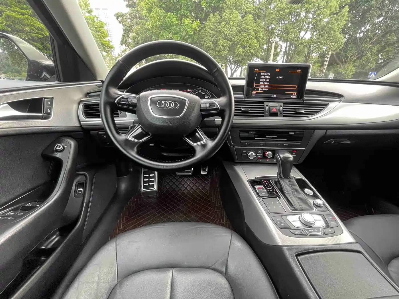 Audi A6L 2018 30th Anniversary 35 TFSI Fashion фото 14