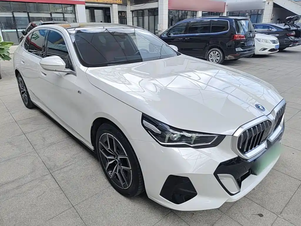 BMW i5 2024 2024 eDrive 35L Luxury Package