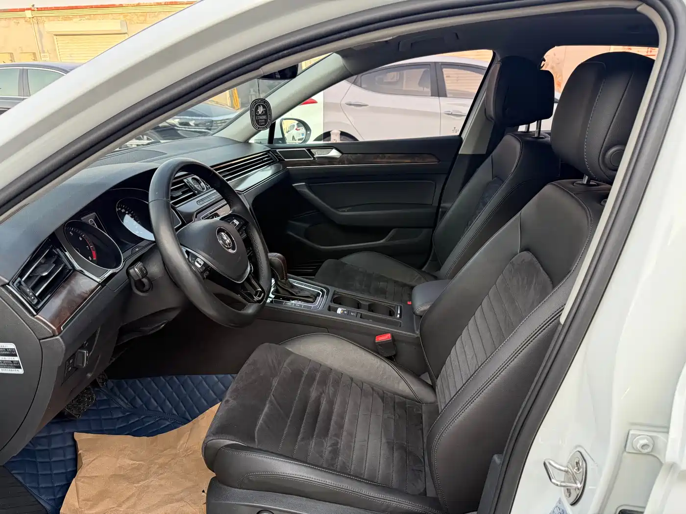 Volkswagen Magotan 2017 330TSI DSG Luxury фото 7