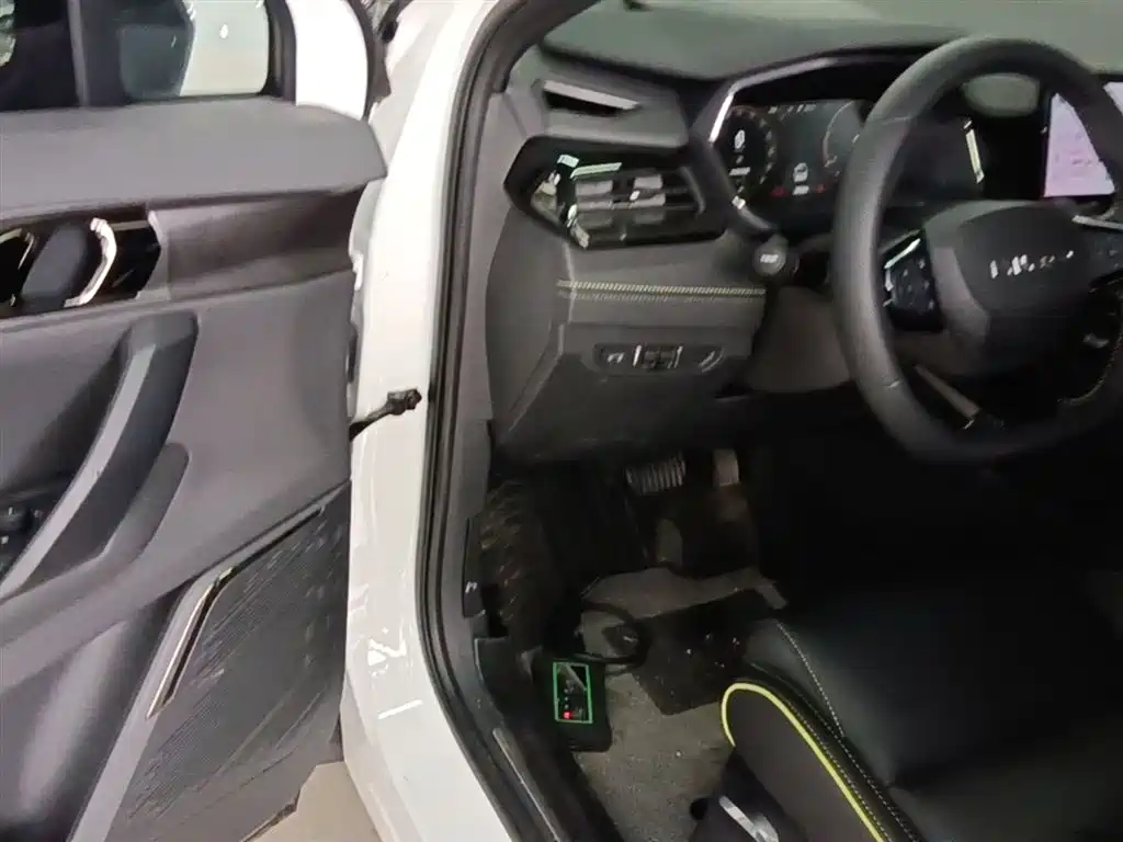Lynk & Co 06 2023 Remix 1.5T Power Halo фото 16
