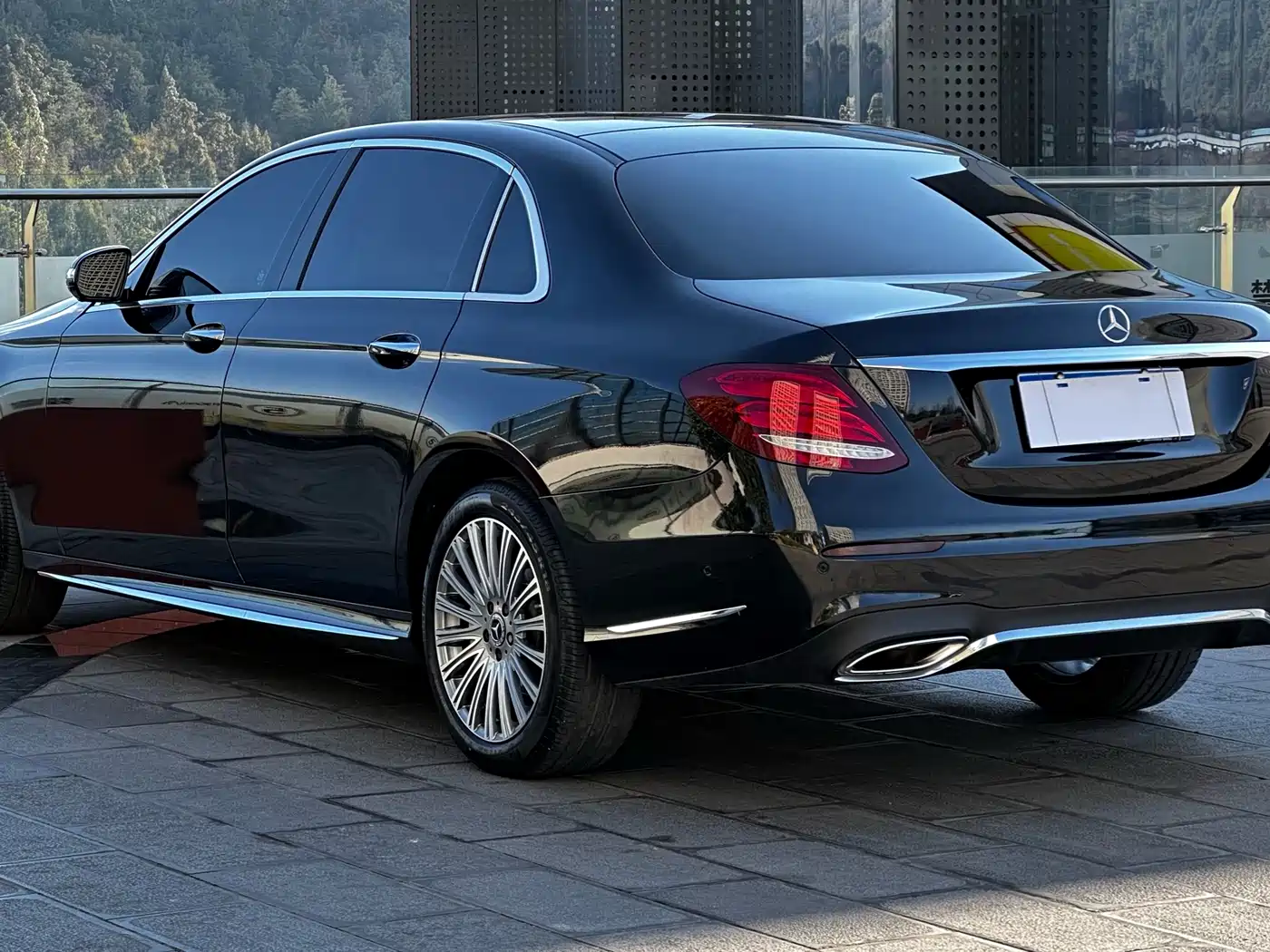 Mercedes-Benz E-Class 2019 Facelift E 300 L Sport Fashion фото 9