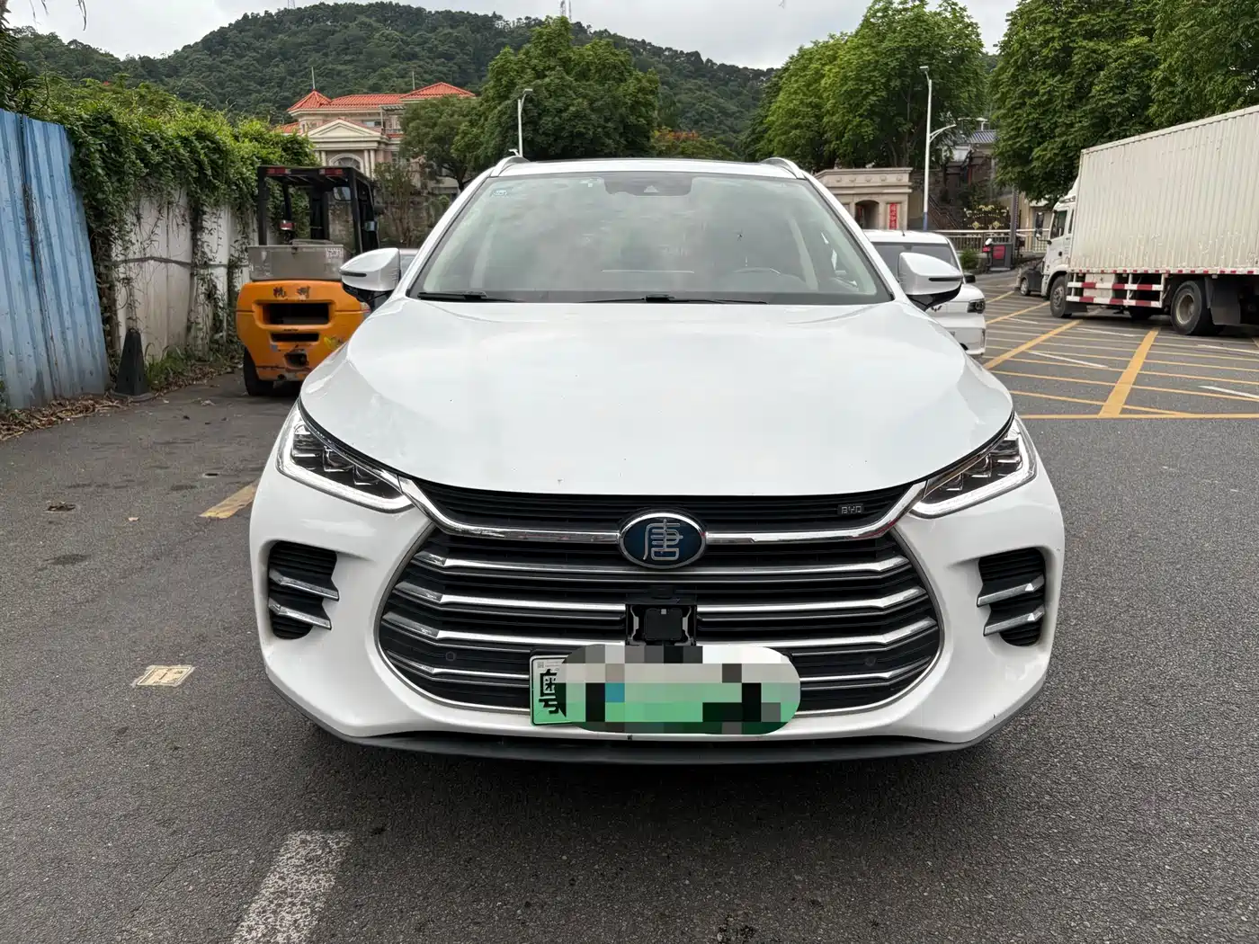 BYD Tang New Energy 2018 DM 2.0T AWD Smart Connection Enjoy Edition 7-Seater China V фото 3