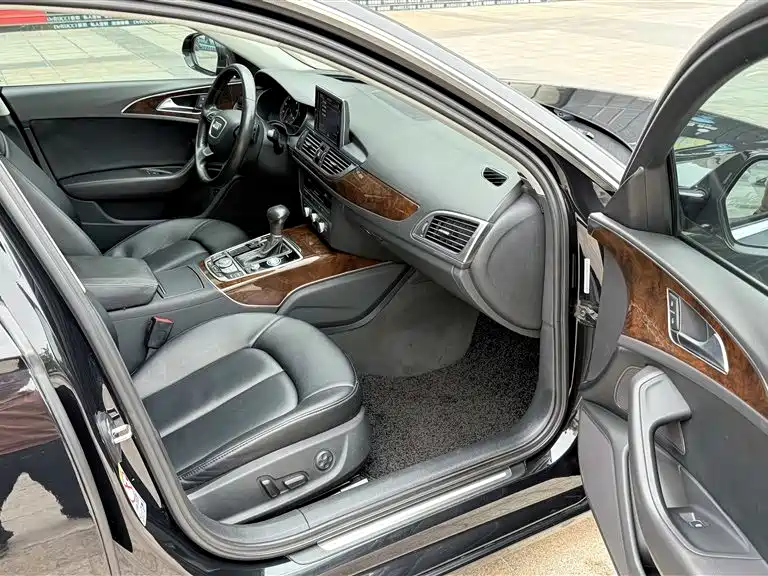 Audi A6L 2014 TFSI Standard фото 18