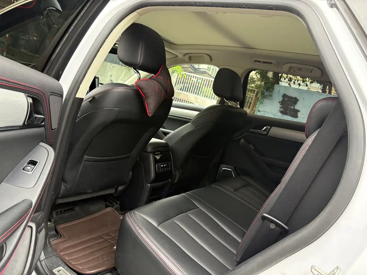 BYD Tang New Energy 2018 DM 2.0T AWD Smart Connection Enjoy Edition 7-Seater China V фото 5