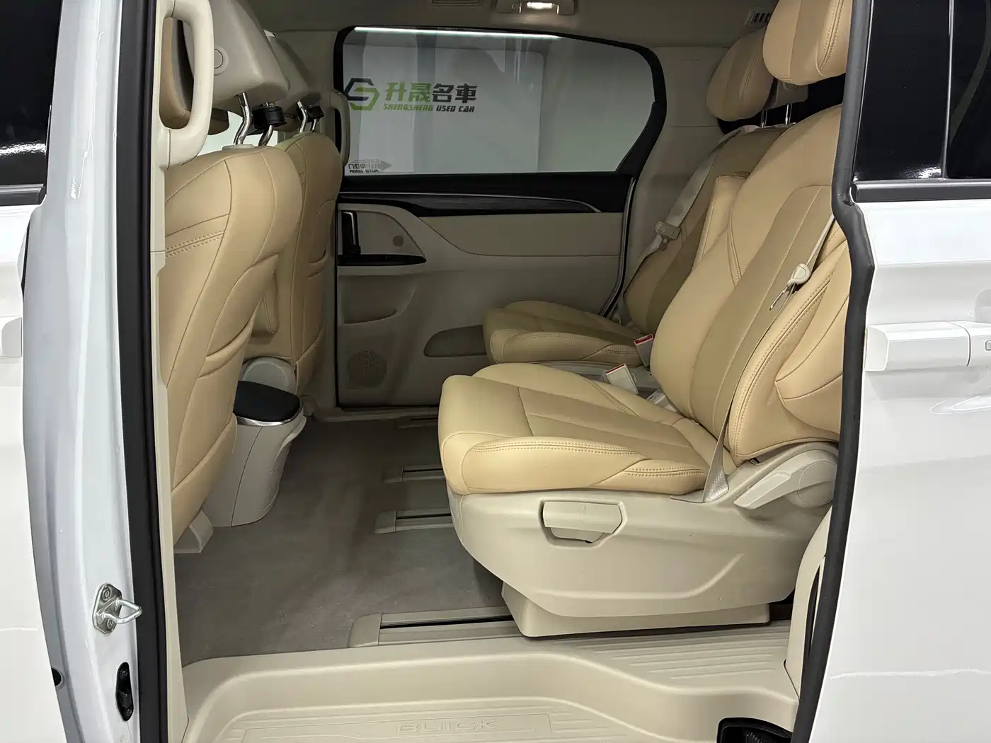 Buick GL8 2023 ES Landmaster Comfort фото 5